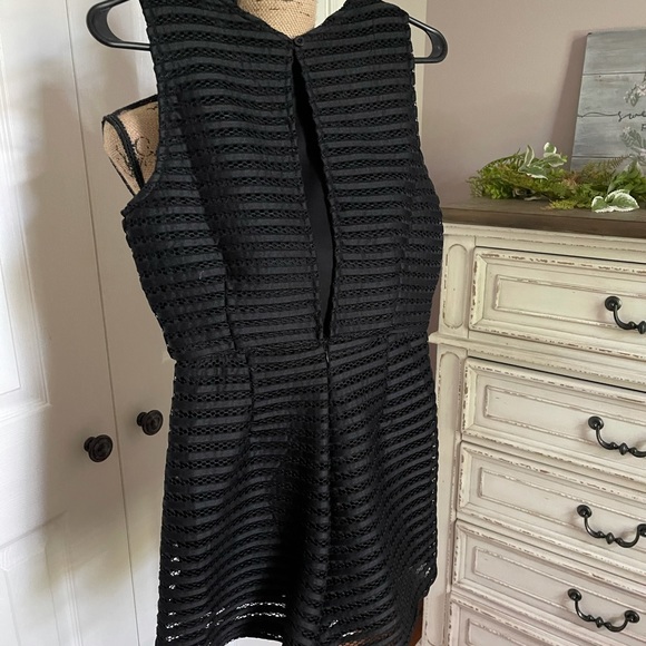 She + Sky Black Dressy Shorts Romper Size Small - Picture 7 of 7